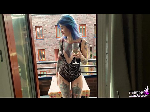 ❤️ Ragazza tremenda chì succhia cù una bocca è cazzo appassionatamente sottu à u celu apertu ❤️❌ Sessu à porn co.sexonfire.ru ﹏